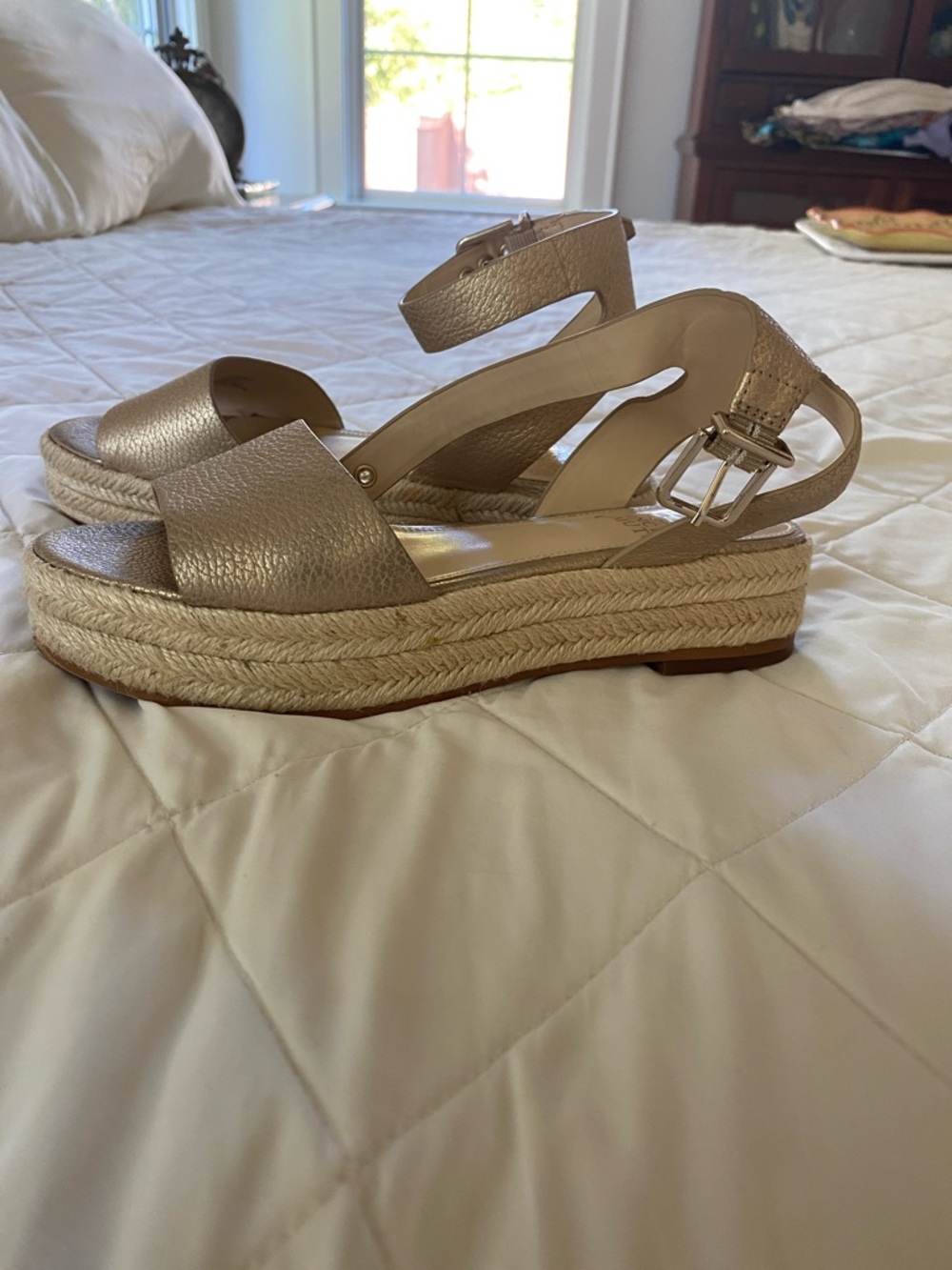 Vince Camuto Metallic Gold Leather Wedge Sandals - Picture 6 of 6
